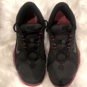 NIKE FLEX SNEAKERS